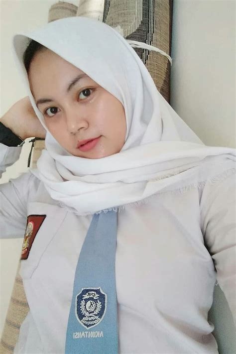 jilbab sma ngentot|Hijab Indonesia Sma Porn Videos 